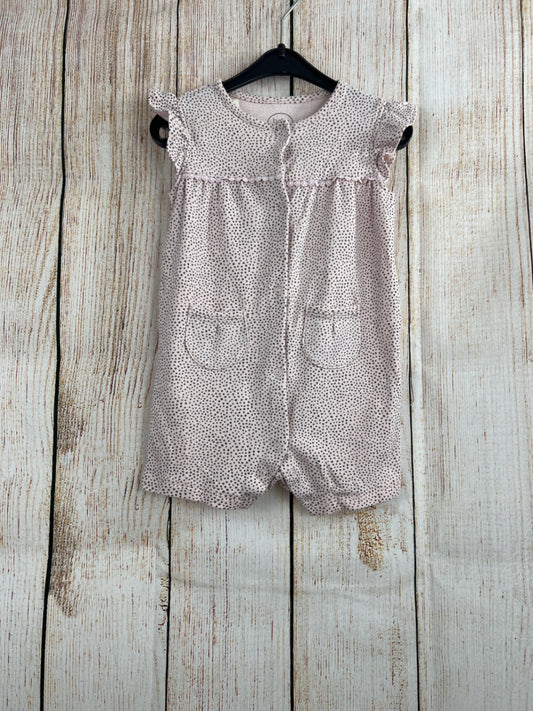 Baby Club kurzer einteiliger Schlafanzug Rosa m. grauen Punkten Gr. 74