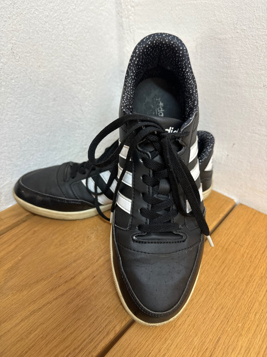Adidas Sneaker Schwarz  Gr. 41
