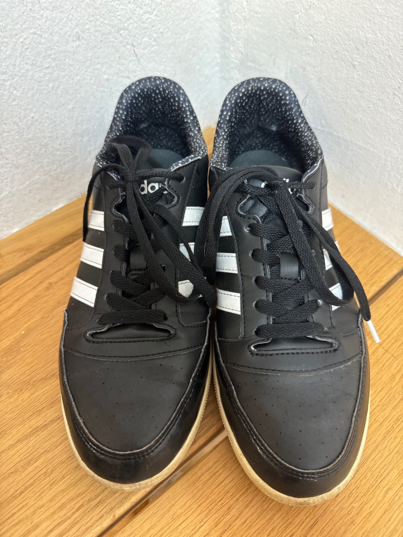 Adidas Sneaker Schwarz  Gr. 41